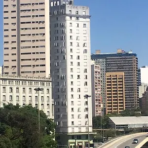 Quarto em Acomodações Particulares Sweet Home Office - Centro De São Paulo, Ao Lado Do Metrô Anhangabaú, São Paulo
